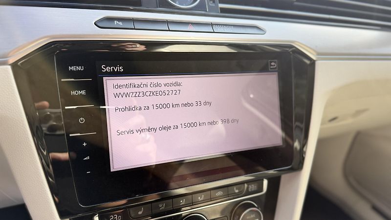 Volkswagen Passat (2019) 2.0 TDI 140kW,ČR, 4MOT DSG - fotka 43 z 48