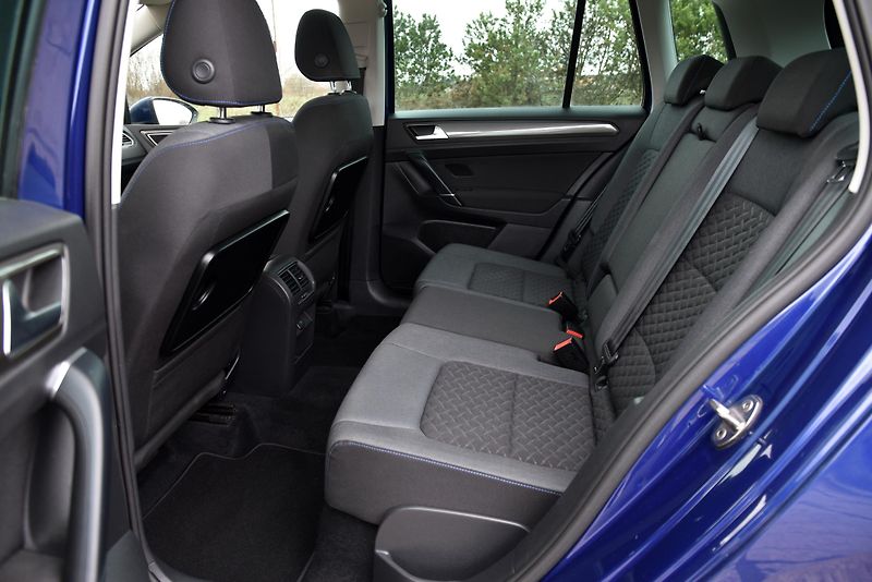 Volkswagen Golf Sportsvan 1.5 TSi 6st JOIN,FACE,PANORAMA - fotka 33 z 50