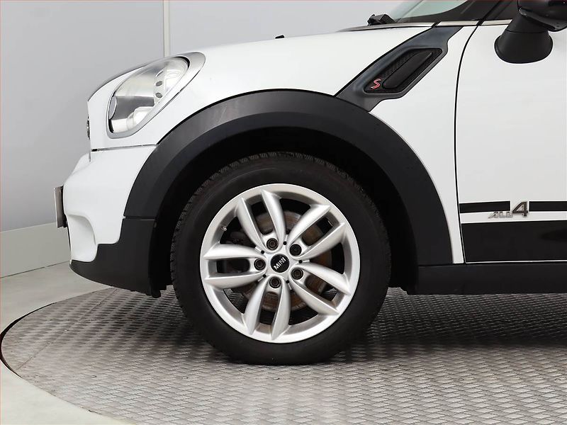 Mini Countryman (2012) Cooper S ALL4, 4X4, Automat - fotka 13 z 15
