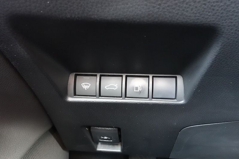 Toyota Mirai Fuel cell Comfort - fotka 16 z 29