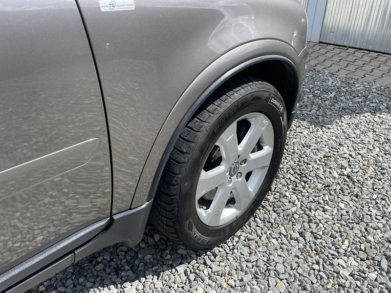 Volvo XC90 2.5TDi D5 200PS AWD R-DESIGN!! - fotka 62 z 180