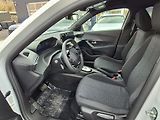 Peugeot 2008 (2026) BUSINESS Hybrid 145 e-DCS6 - náhled 8