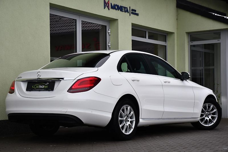 Mercedes-Benz Třídy C 200d PRAV. SERVIS MB 2xPNEU - fotka 6 z 55