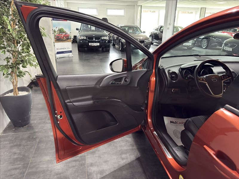 Opel Meriva 1,4   TURBO EDICE 150 FLEXFIX - fotka 8 z 39