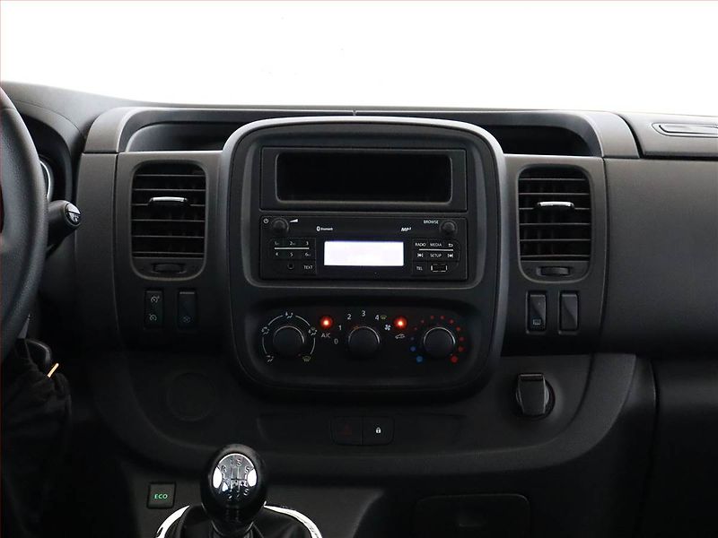 Opel Vivaro (2017) 1.6 BiCDTI, Bus, 9Míst - fotka 9 z 11