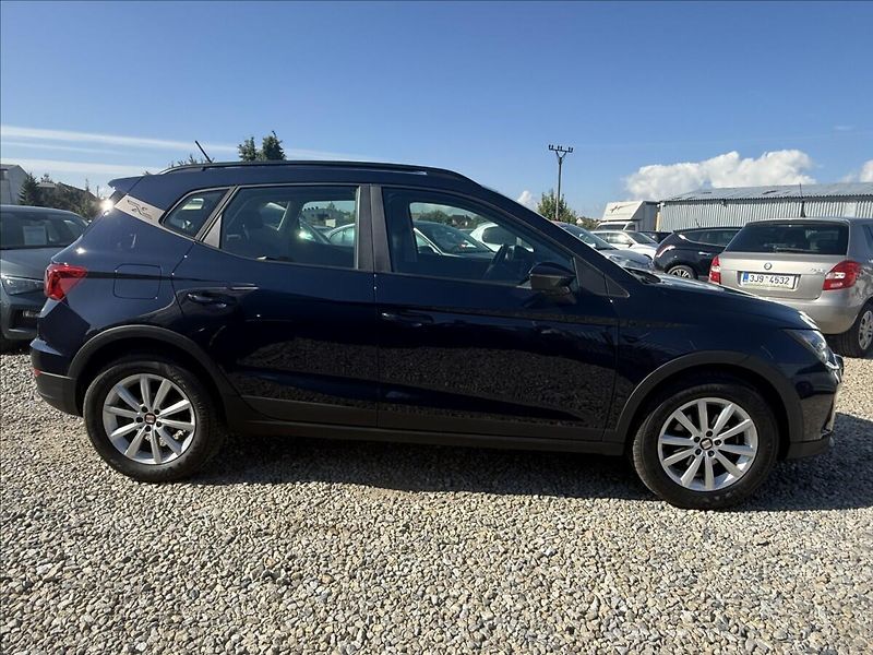 Seat Arona 1,0 TSI DSG 81kW 39.000Km - fotka 4 z 33