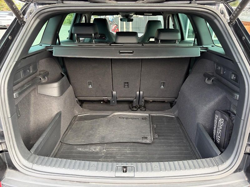 Škoda Kodiaq (2023) SPORT. EXCL. 4x4 147kW TAŽ. - fotka 6 z 11