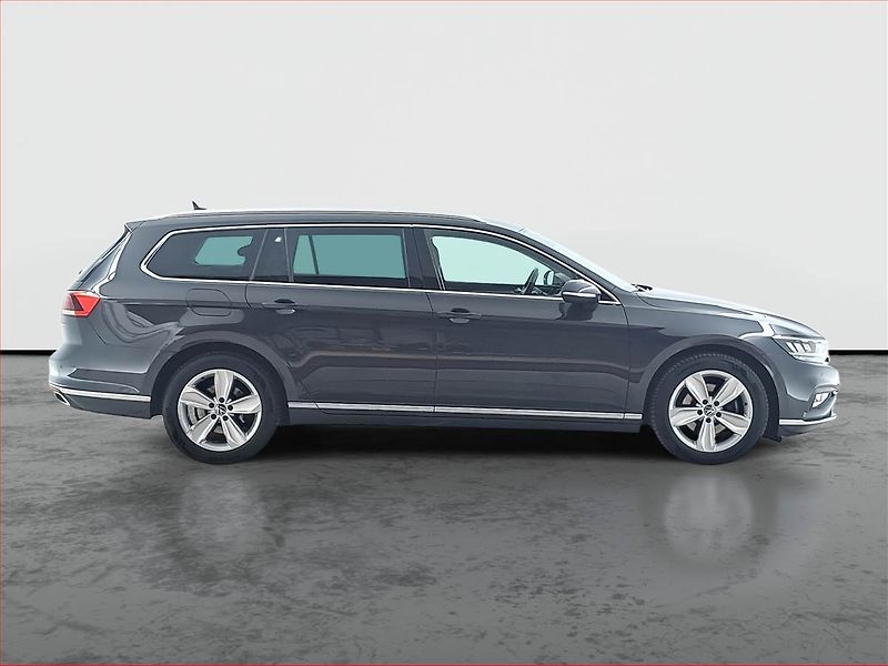 Volkswagen Passat (2022) Elegance 2.0 TDI - fotka 6 z 21