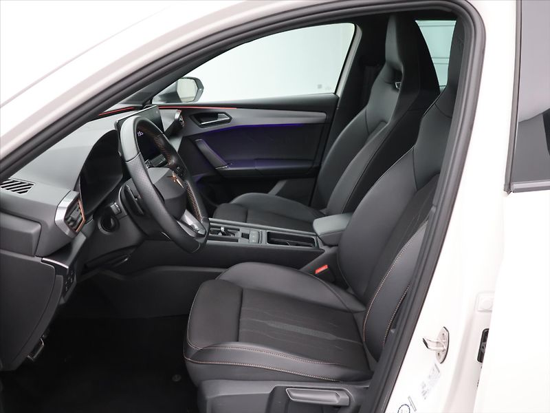 Cupra Leon ST 2,0 TSI DSG DPH - fotka 10 z 30