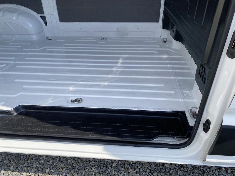 Volkswagen Crafter 2.0TDi 140PS 168000KM DPH TOP! - fotka 111 z 142