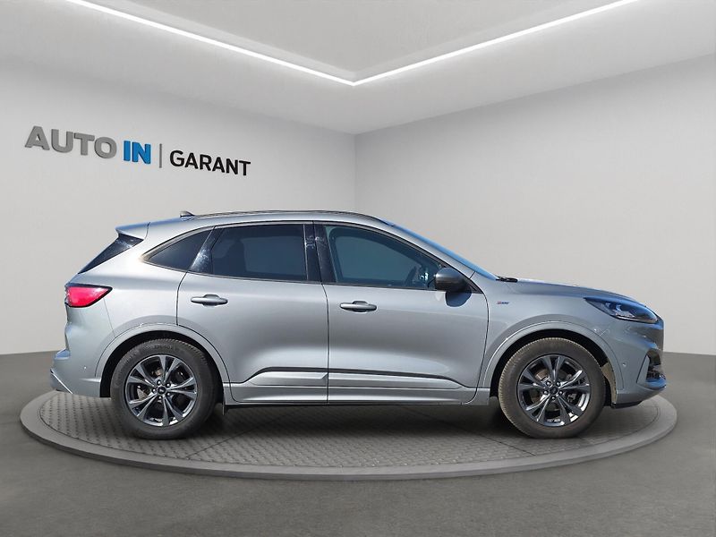 Ford Kuga (2021) ST Line 1.5 Ecoboost 110kw, se - fotka 4 z 28