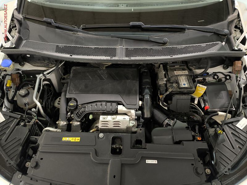 Opel Grandland (2022) 1.2T, 2.maj,ČR, GS Line - fotka 18 z 18