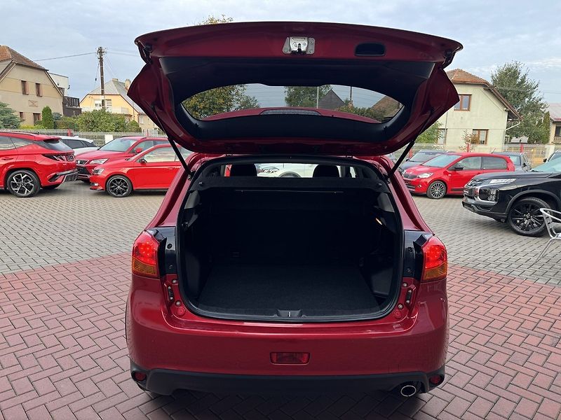 Mitsubishi ASX (2017) 1.6i Mivec  Xenony Navi Kamera - fotka 23 z 50