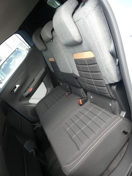 Citroën C3 Aircross (2026) PLUS Turbo 100k Manual 7 míst - fotka 10 z 23