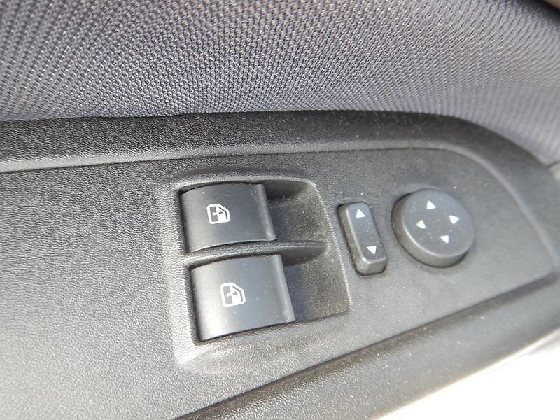 Fiat Bravo 1.4 T-Jet, 88 kW, KLIMA - fotka 16 z 25