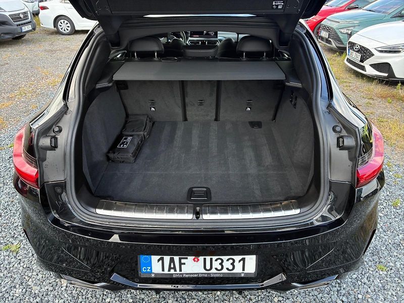BMW X4 (2024) xDRIVE 20d 140kW 4x4 CZ DPH  - fotka 6 z 11