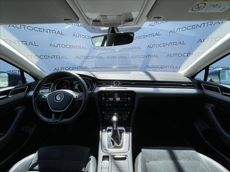 Volkswagen Passat 2,0 TDi,140kW,DSG,ČR - fotka 19 z 25