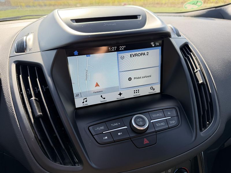 Ford Kuga 1.5 EB ST PANORAMA SERVISKA - fotka 21 z 48