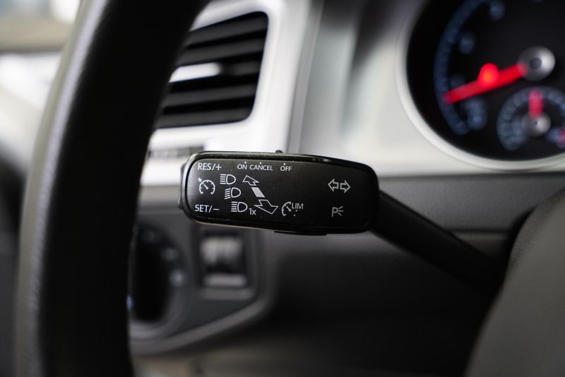 Volkswagen Golf - fotka 15 z 26