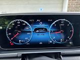 Mercedes-Benz GLE (2023) 400d 4MATIC 9GTRONIC AMG Paket - náhled 76