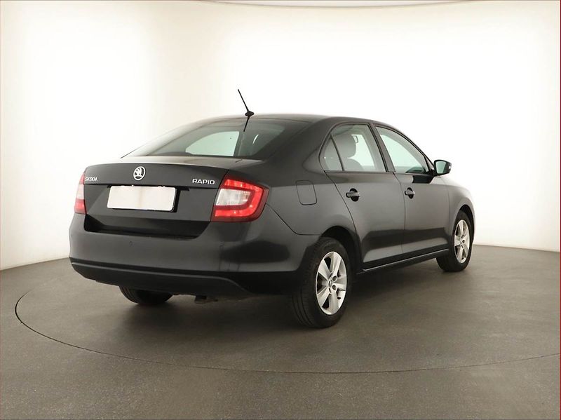 Škoda Rapid (2019) 1.0 TSI, Automat - fotka 5 z 14