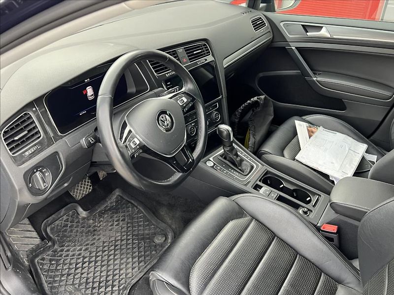 Volkswagen e-Golf 0,0 Pro Sport NAVI záruka TČ - fotka 5 z 12