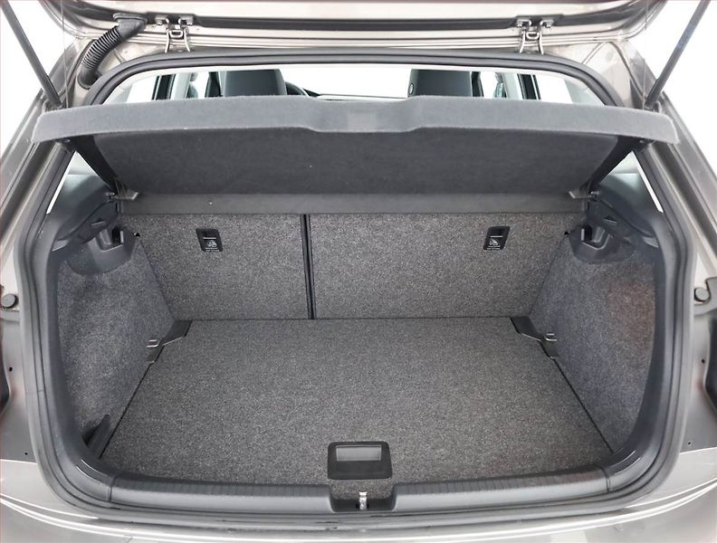 Volkswagen Polo (2019) 1.0 TSI, Automat - fotka 16 z 16