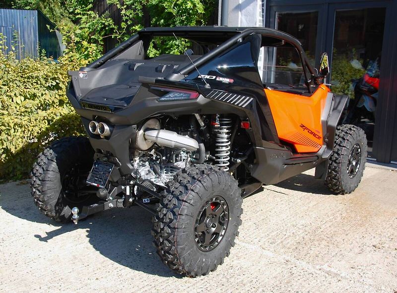 CFMOTO (2026) Gladiator Z10 Turbo - fotka 12 z 24