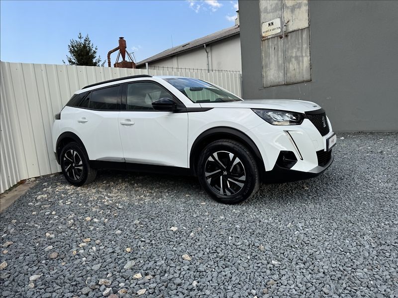 Peugeot 2008 1,2 i ALLURE DPH 1.maj původČR - fotka 1 z 50