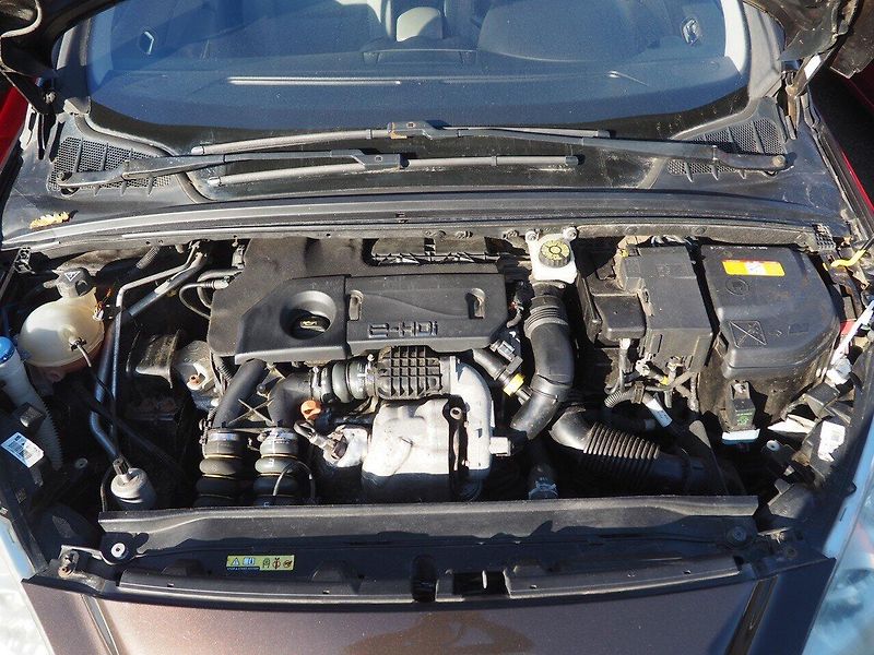 Peugeot 308 (2012) 2.0 HDi Panorama Automat - fotka 30 z 30
