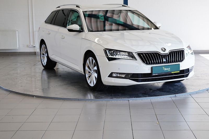 Škoda Superb - fotka 8 z 28