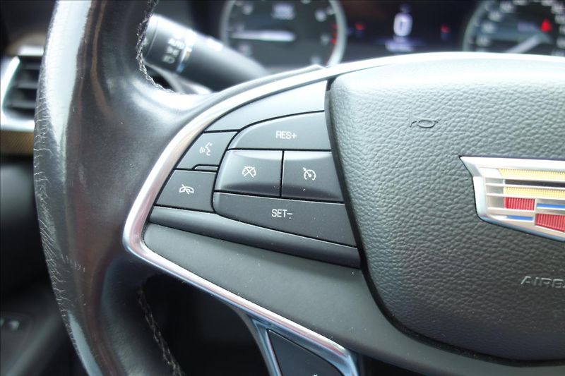 Cadillac CT6 3,6 i V6 250KW,SERV.KN.,AWD. - fotka 33 z 56