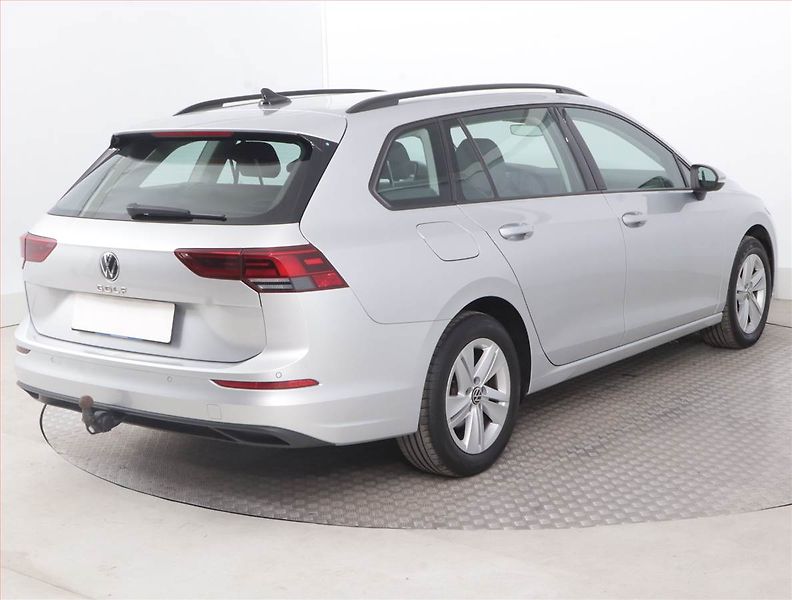 Volkswagen Golf (2022) Life 2.0 TDI, Automat - fotka 5 z 16