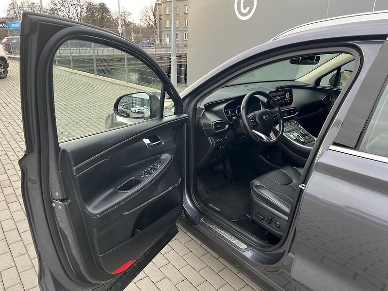 Hyundai Santa Fe (2021) 2.2CRDi*147KW*Smart*4x4*Aut - fotka 9 z 57