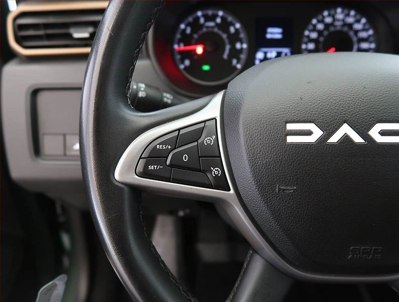 Dacia Duster (2023) Extreme 1.3 TCe, digi klima - fotka 18 z 22