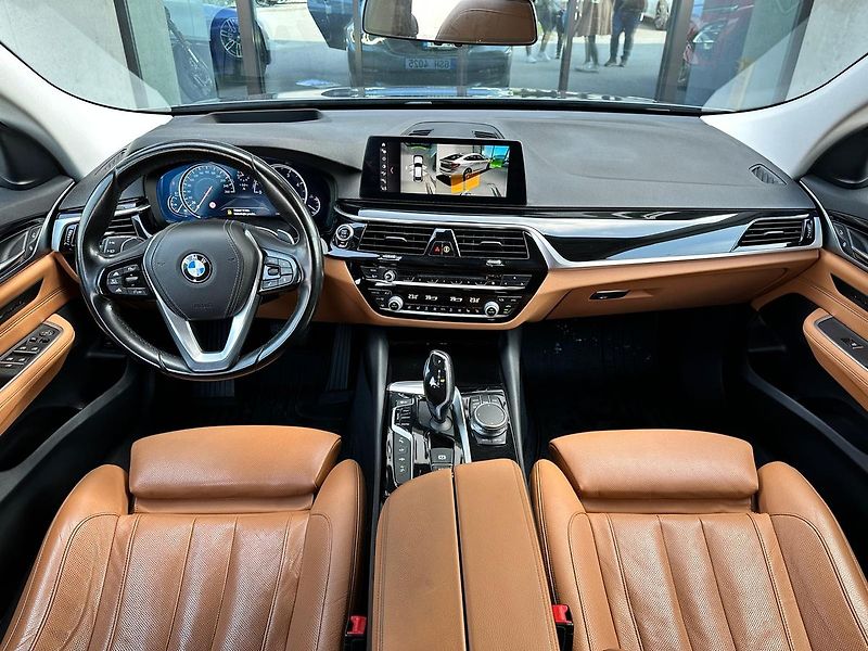 BMW Řada 6 630D GT, HUD, Vzduch, 360° - fotka 9 z 21