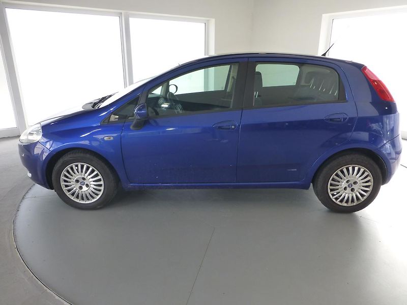 Fiat Punto (2008) 1,3JTD-KLIMATIZACE - fotka 8 z 23