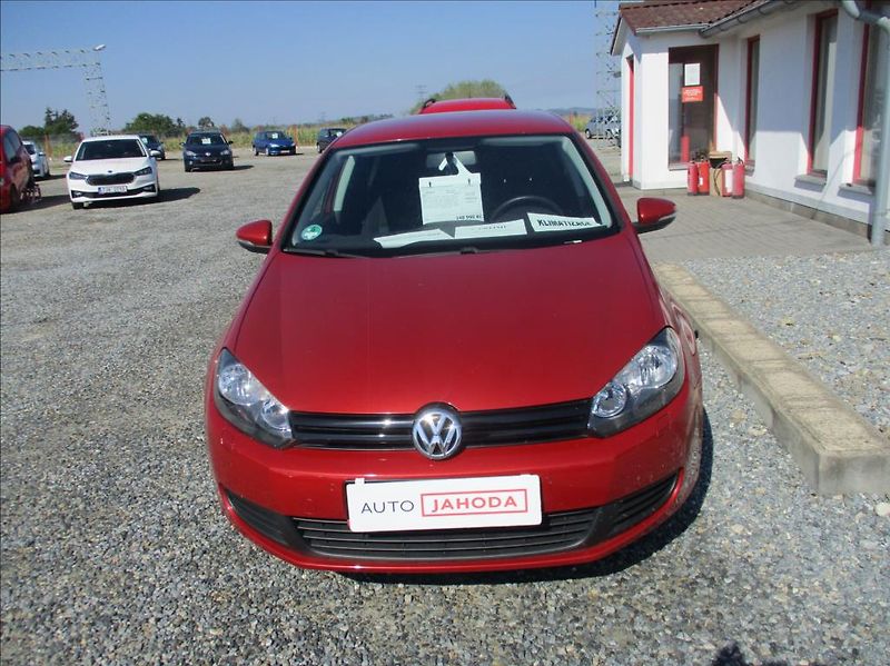 Volkswagen Golf 1,4 i 16v, aut.klima,servis, - fotka 2 z 29