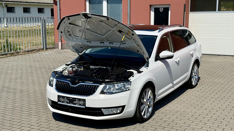 Škoda Octavia 1.4TSi*103kW*DSG*ELEGANCE*1MAJ - fotka 22 z 25