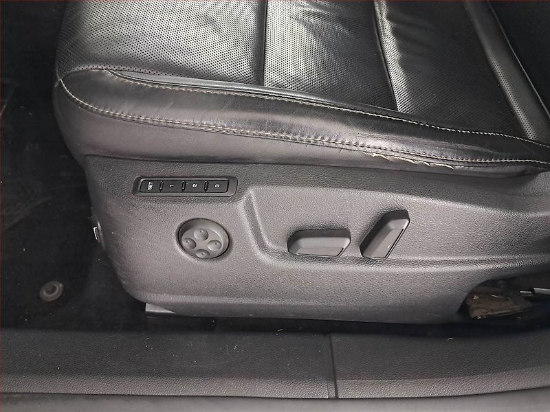 Škoda Superb (2012) 2.0 TDI, 4X4, levný provoz - fotka 16 z 22