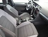 Volkswagen Golf (2017) R-Line 1.4 TSI, Automat - náhled 7