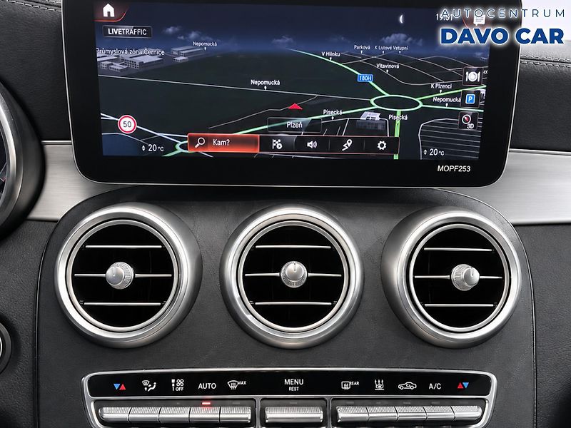Mercedes-Benz GLC 2,0 220D 4Matic Coupe CZ - fotka 16 z 29