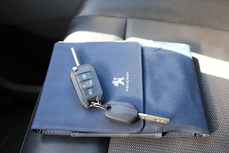 Peugeot Expert 2,0 110kW,  DPH, 1.Majitel - fotka 41 z 43
