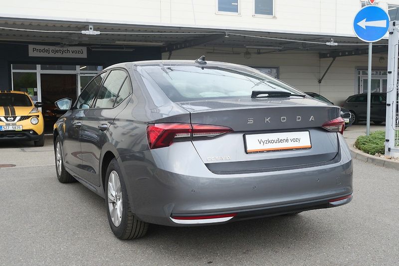 Škoda Octavia - fotka 4 z 6