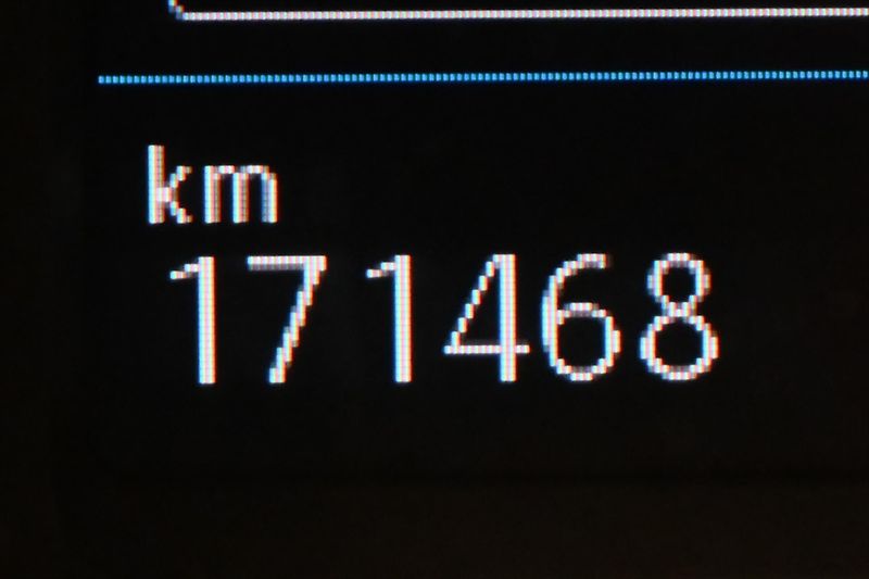 Volkswagen Passat 2,0 TDI 147kW DSG Elegance Zár - fotka 14 z 25