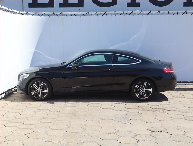 Mercedes-Benz Třídy C (2020) C 180 - fotka 3 z 15