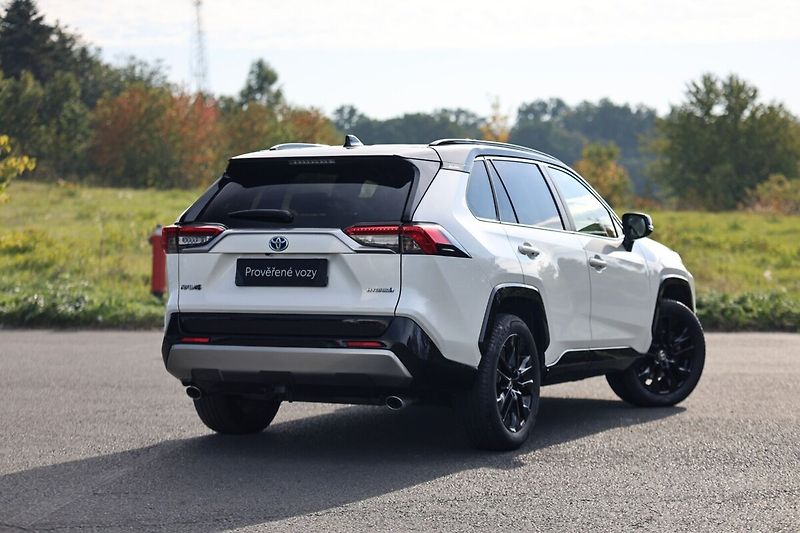 Toyota RAV4 AT SELECTION AWD - fotka 16 z 18