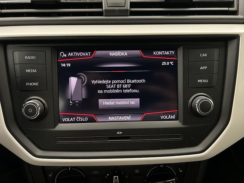 Seat Arona 1.0 TGI Xcellence - fotka 21 z 29