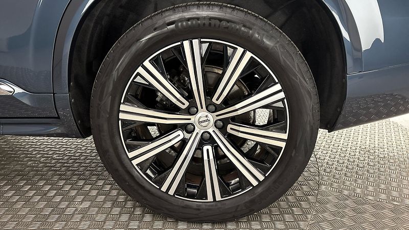 Volvo XC90 2.0 B5 AUT AWD Inscription - fotka 19 z 33