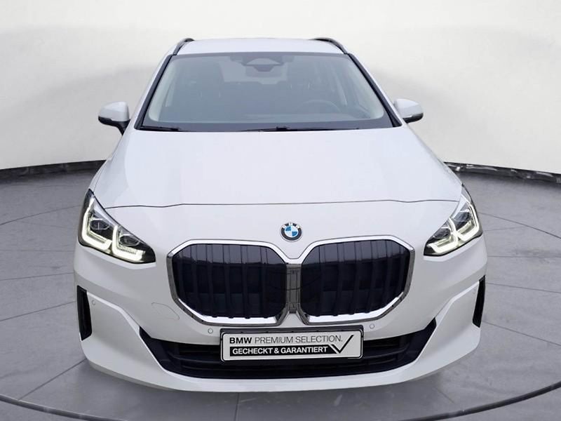 BMW Řada 2 220i Active Tourer - fotka 3 z 10